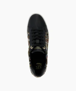 Clearance Episode - Black Trainers