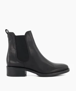 Hot Panoramic - Black Boots