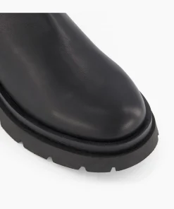 New Tempas - Black Boots