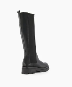 New Tempas - Black Boots